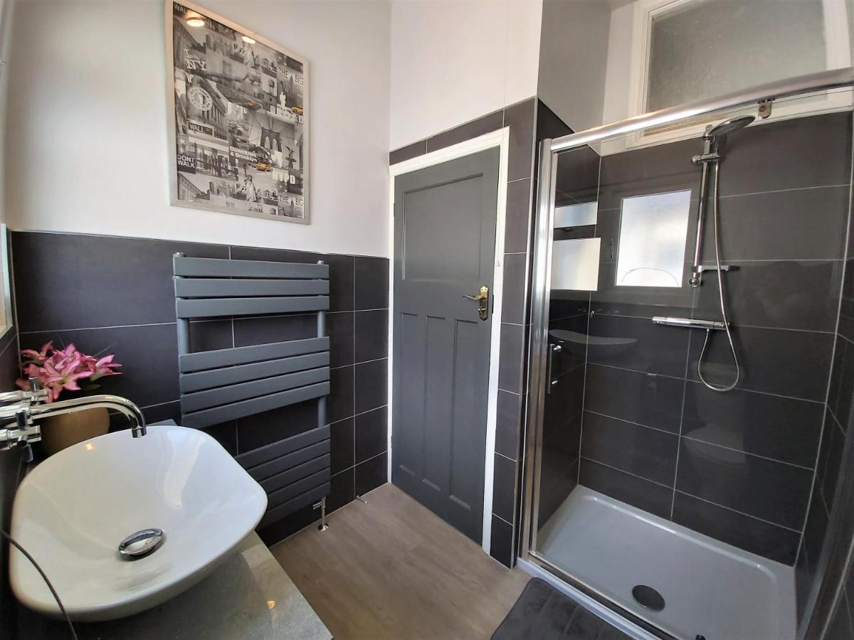 Apartamento Beautifully Renovated 2 Bed Flat - Close To Beach Southend-on-Sea Exterior foto